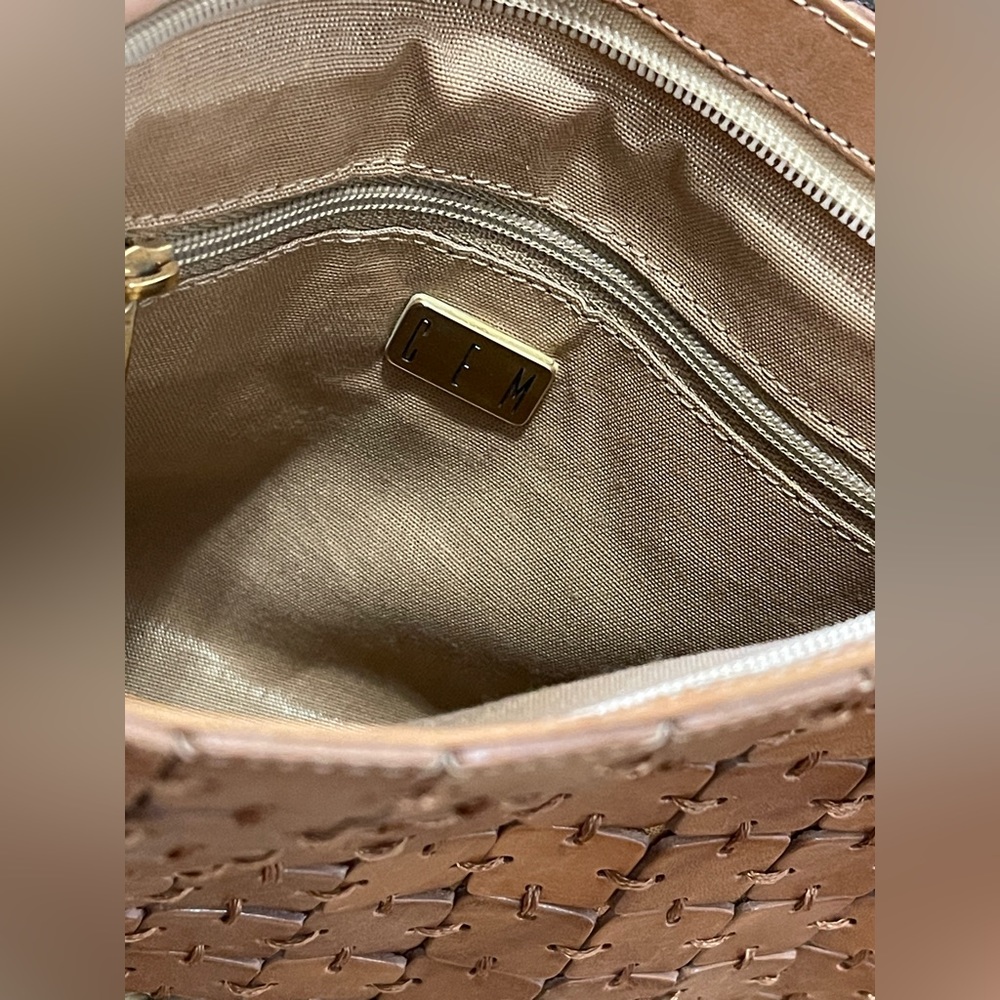 Leather CEM shoulder bag for women missing tag - Picture 2 of 10